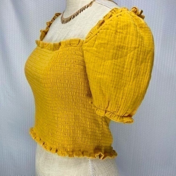 Hem & Thread Crop Top Womens Size Medium Yellow Short Puff Sleeves Blouse New - Picture 4 of 9